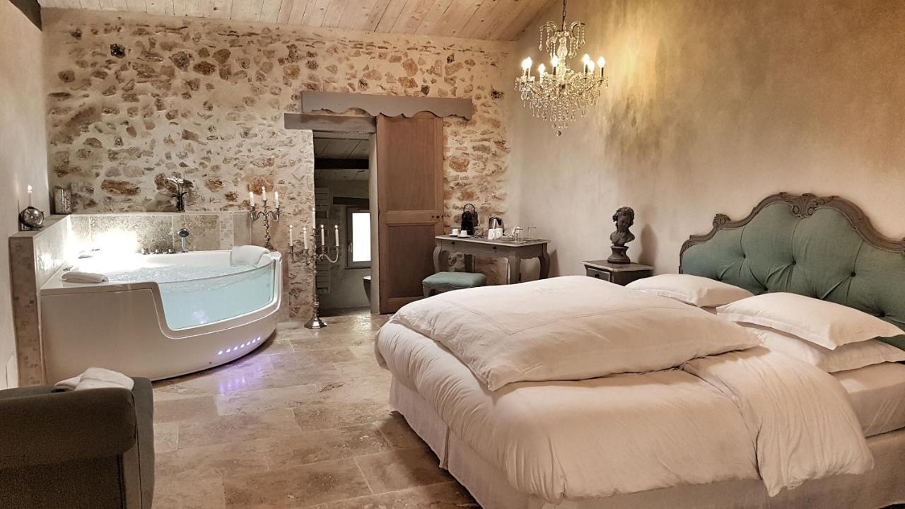 Le Domaine Saint Martin Bed & Breakfast Flassans-sur-Issole Exterior photo