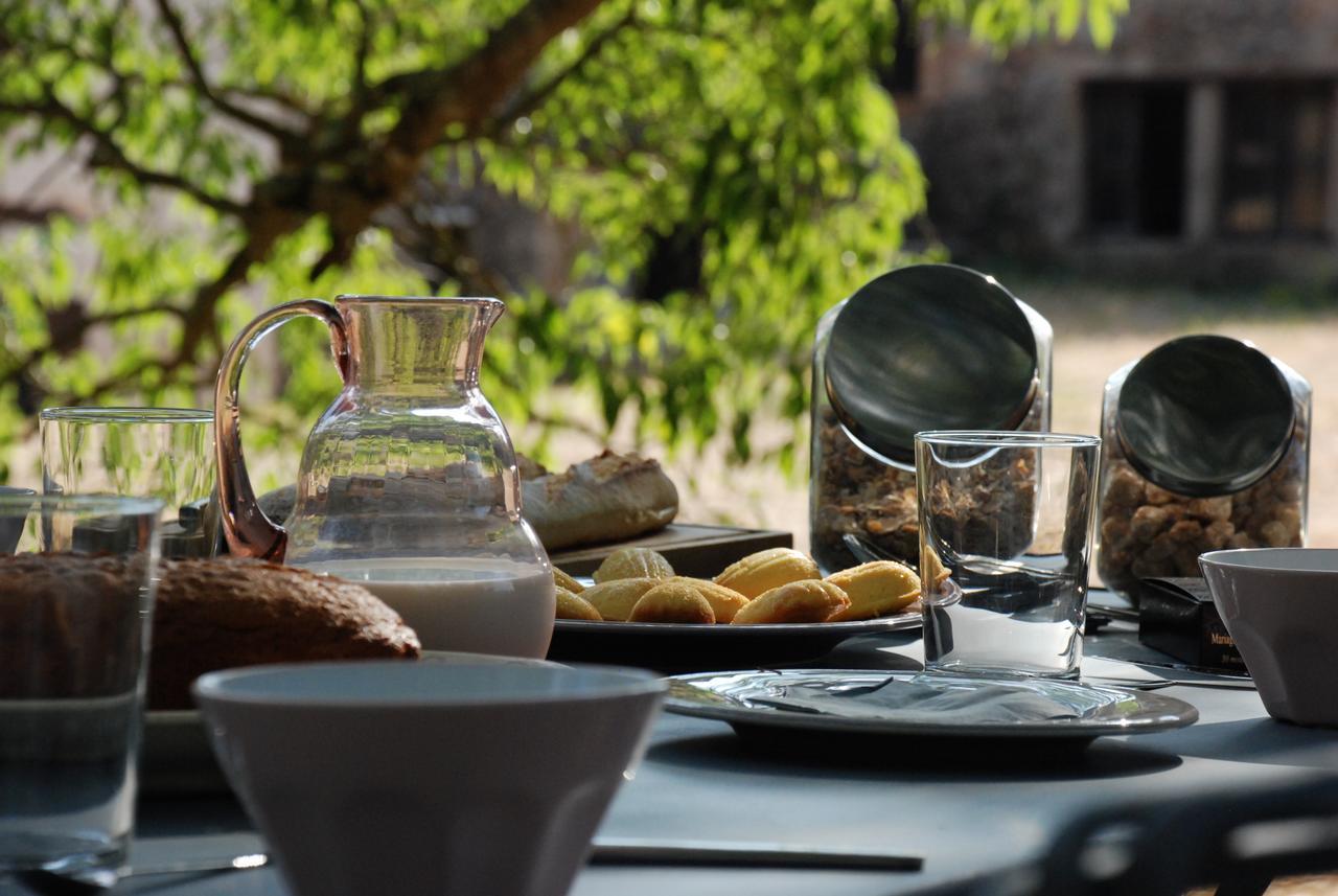 Le Domaine Saint Martin Bed & Breakfast Flassans-sur-Issole Exterior photo
