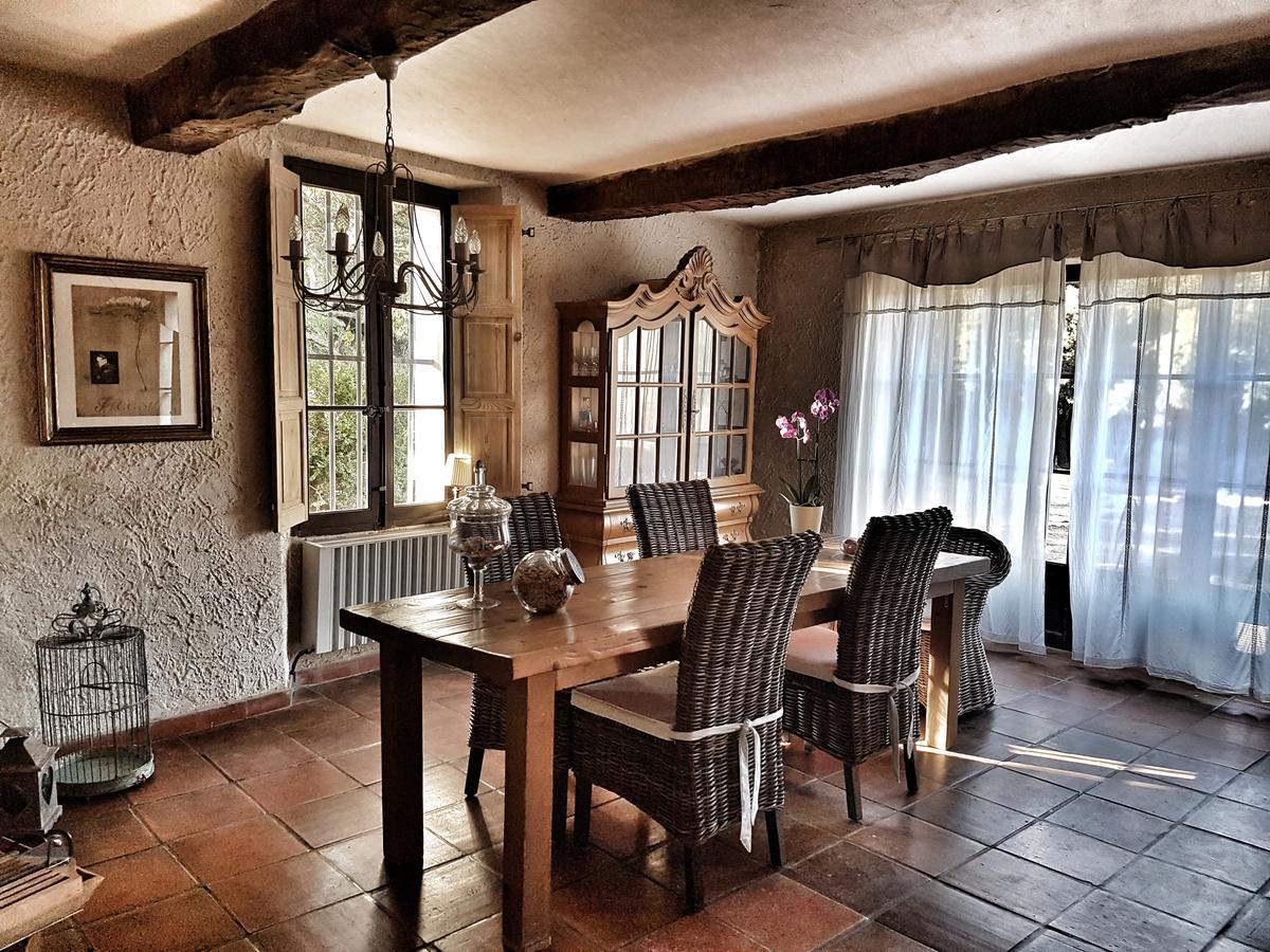 Le Domaine Saint Martin Bed & Breakfast Flassans-sur-Issole Exterior photo